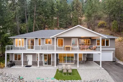 an aerial view of a house at Heaven's Haven in Vernon