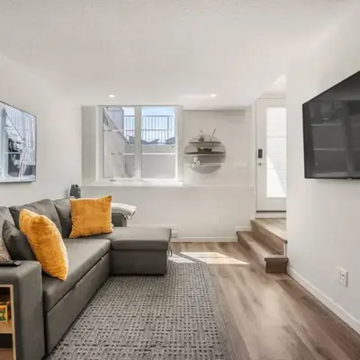 Rockland Oasis: 1BR + Parking