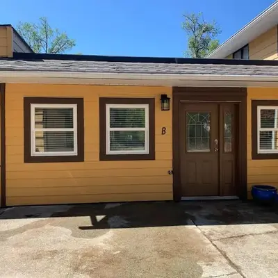 Country studio pet friendly