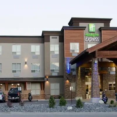 Holiday Inn Express Golden-Kicking Horse by IHG