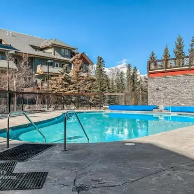 Rocky Mountain Getaway with Outdoor Heated Pool