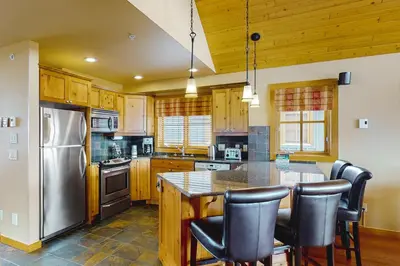 Gallery image of Woodcutter Cabin 16 in Big White