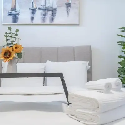 Stylish Getaway 2BD Basement by YMCA and South Health Campus Hospital