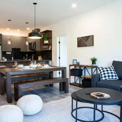 Selkirk Powder Dream - Cozy Condo (+Hot Tub)
