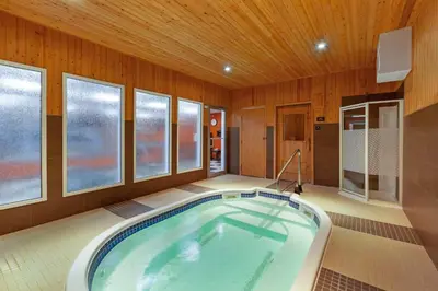 Gallery image of Best Western Plus Peace River Hotel & Suites in Peace River