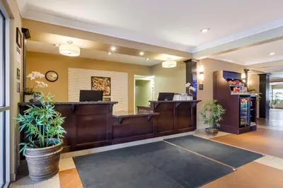 Gallery image of Best Western Plus Peace River Hotel & Suites in Peace River