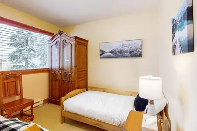 Gallery image of Grizzly Lodge 306 in Big White