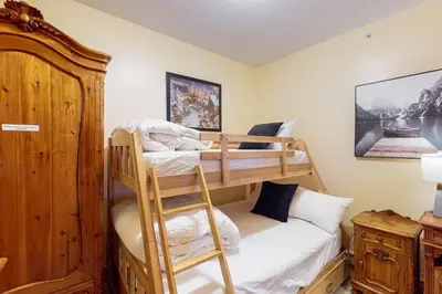 Gallery image of Grizzly Lodge 306 in Big White