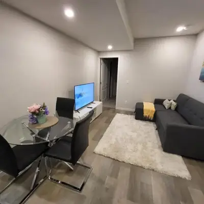 Modern 2 Bed Urban Retreat