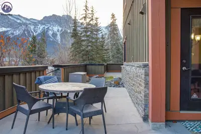 Gallery image of Chinook Manor in Canmore