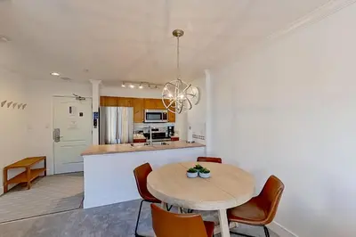 Gallery image of Town Plaza 427 in Whistler