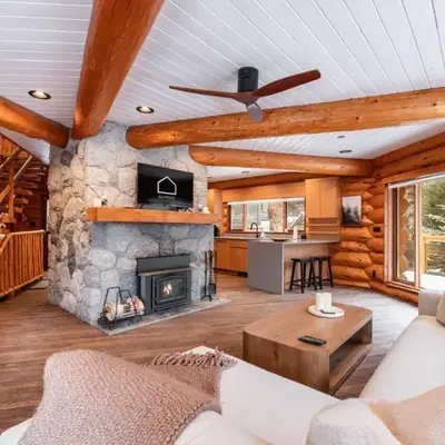 Snowridge Chalet by Outpost Whistler