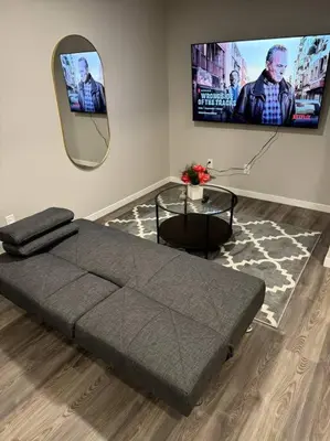 Gallery image of Private Luxury Suite Near West Edmonton Mall in Edmonton