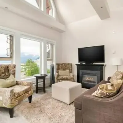 Lakeview Splendor- 7BR Penthouse Bliss Combo unit