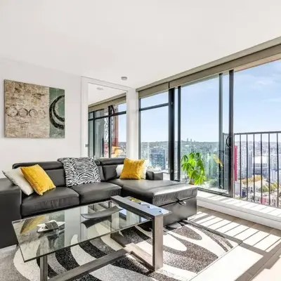 Central Luxury Apartment with Best City Views!