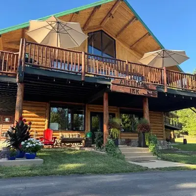 Anglemont Inn