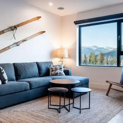 Drop in Condo by Revelstoke Vacations
