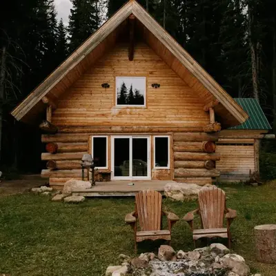 Rustic Dream Cabin at Beaverfoot