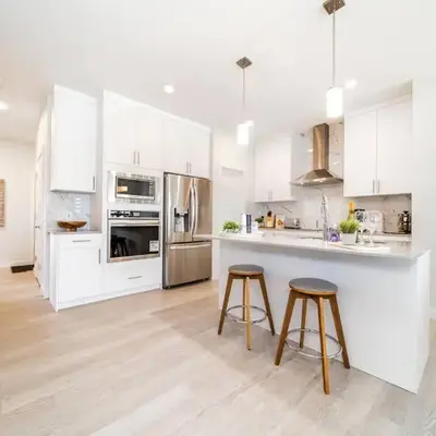 Beautiful Elegant Home Sleeps 10