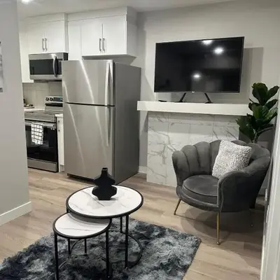 Luxurious Home in NW Calgary