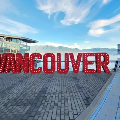 New Bright Modern Guest Suite in Vancouver