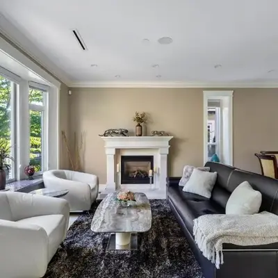 Luxurious Multi-Family Home in Vancouver West