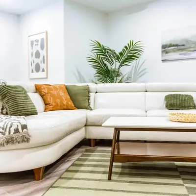 Spacious Bright Suite - Sleeps 4 - King Bed - NFLX