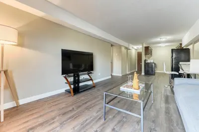 Gallery image of A Spacious Downtown 1-bed Suite in Calgary