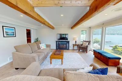 Gallery image of The Re-Treat at Christina Lake in Christina Lake
