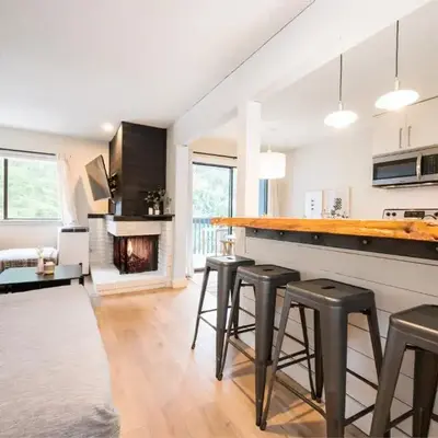 Creekside Oasis 4 Beds Pool and Hot Tub