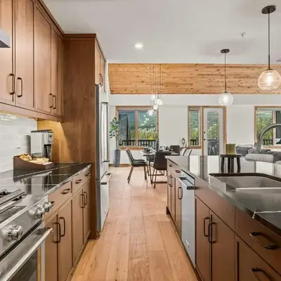 Spring Creek Luxury - managed by Little Sister Getaways
