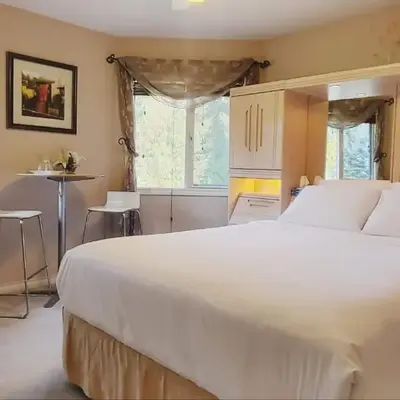 Cornerstone Bed and Breakfast