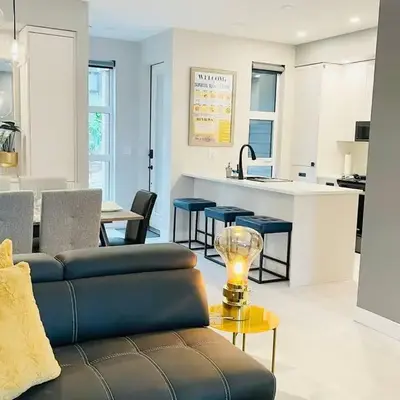 ENTIRE Sunrise Resort Townhome in Parksville