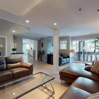 LAGOONS 20 Village location Rare 5BDR Condo With Private Hot Tub