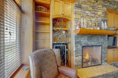 Gallery image of Aspens 4202 in Big White