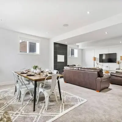 Bright & Cozy 2-Bedroom Basement Suite