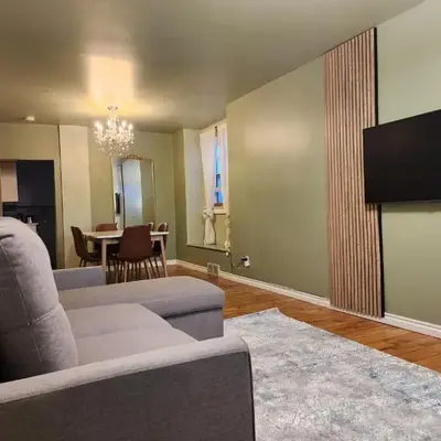 2-bed house for downtown