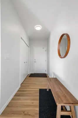 Gallery image of Large Open Concept Luxury Apartment with AC, 70