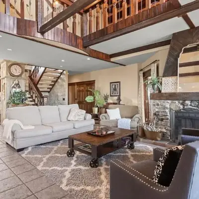 Country Escape - Acreage Home with Park