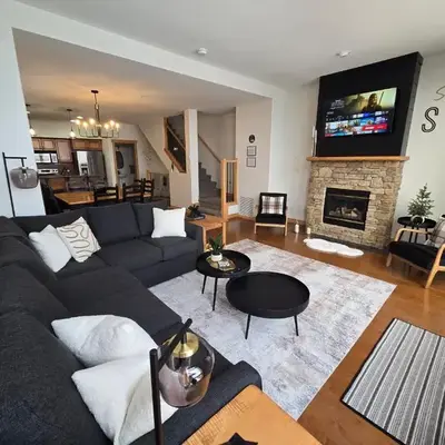 Mountain Escape for Ski and Golf Enthusiasts