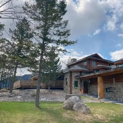 Ryders Lodge