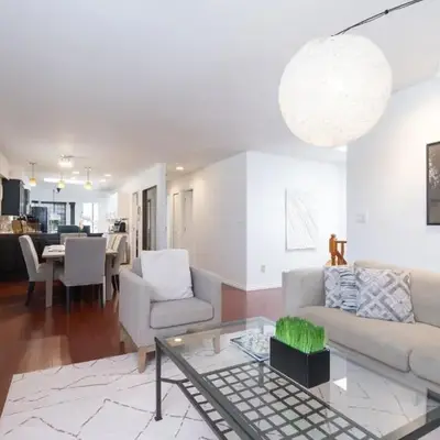 3BR Near Commercial Dr 10 min to Downtown