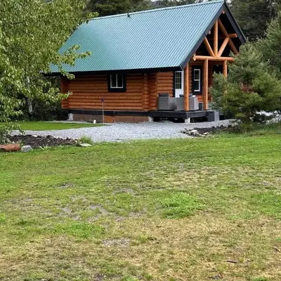 Lofted log cabin with fire table