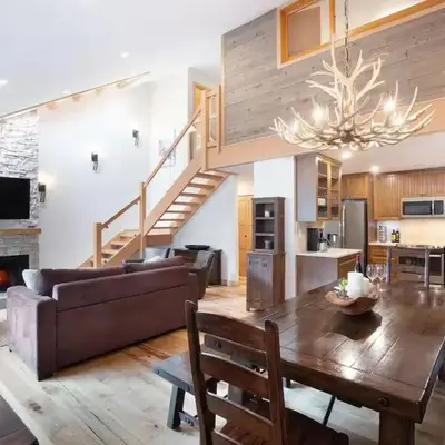 Large Village loft with Private Hot Tub and Private Sauna