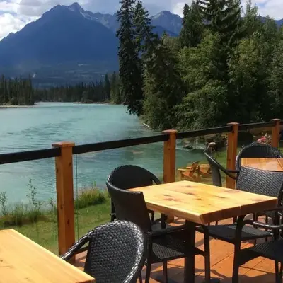 Tete Jaune Lodge