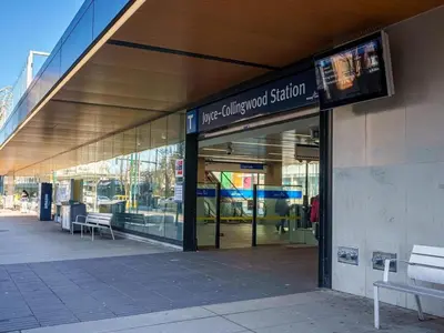 a building with a sign that reads hate university school at The Scandinavian House by Maple Dream Homestay- near Sky train in Vancouver