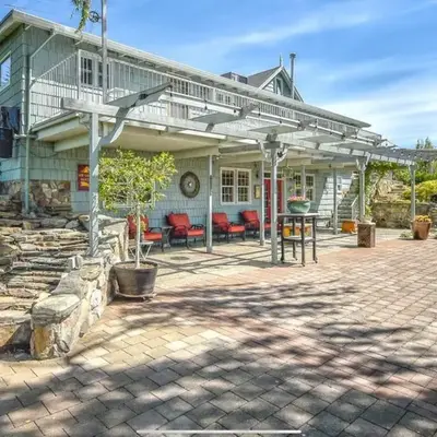 Blackbird Glen Bed and Breakfast