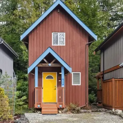 Tyee Retreat Cozy Lofted 1 Bedroom Cabin