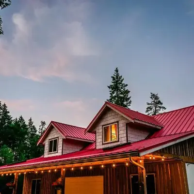 Quirky Farm Stay at Flower Beds Farm - Hot Tub