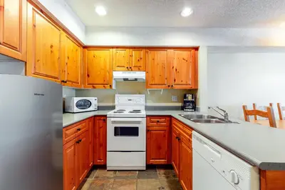Gallery image of Lake Placid 226 in Whistler
